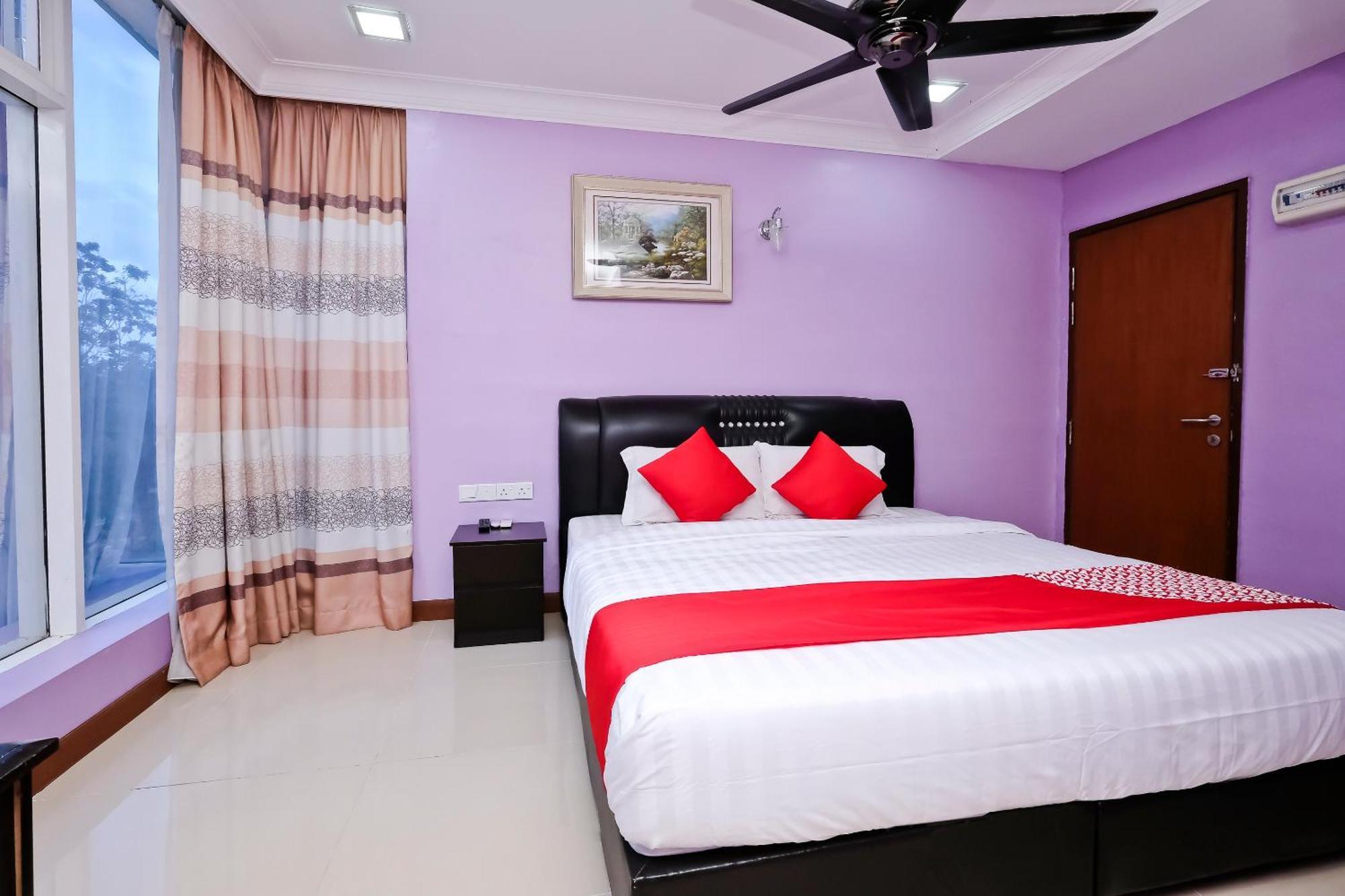 Oyo 714 Arina Hotel Bangi Exterior photo